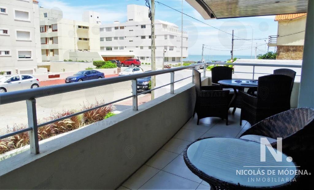 Venta de Apartamento 4 dormitorios en Península, Punta del
