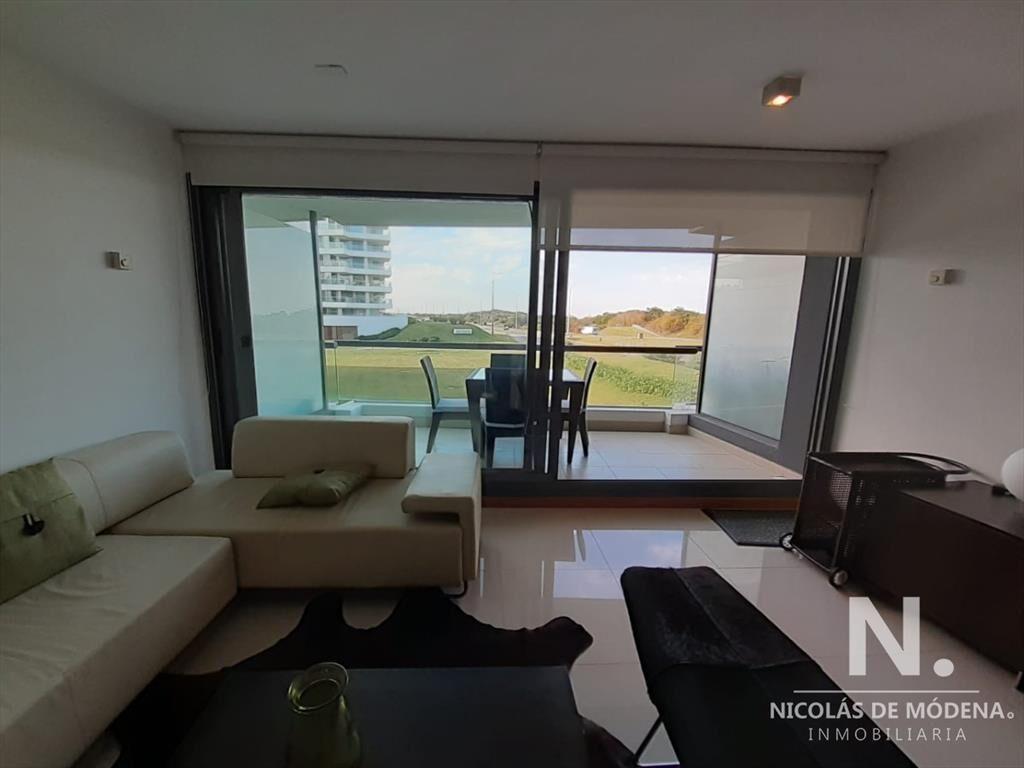 Apartamento de 3 dormitorios. Playa Brava. Rincón del indi