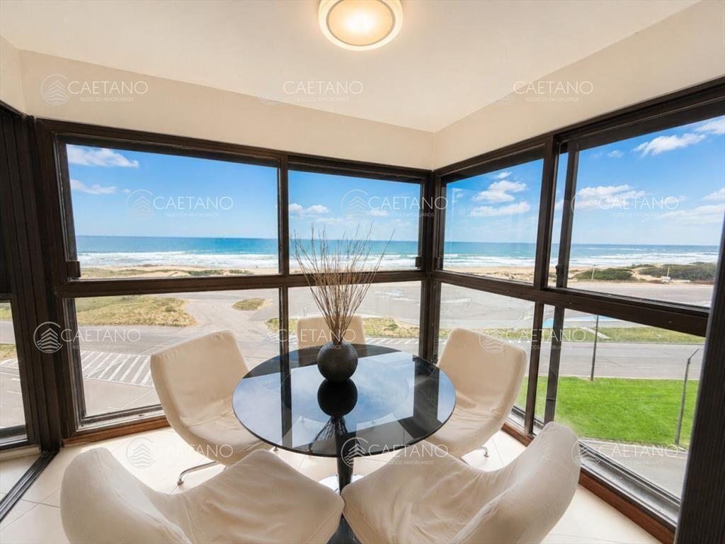 Venta apartamento 3 dormitorios - Playa Brava,