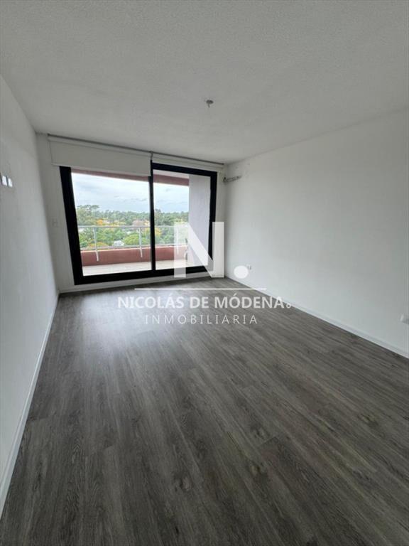 Vende impecable apartamento de 3 dormitorios con