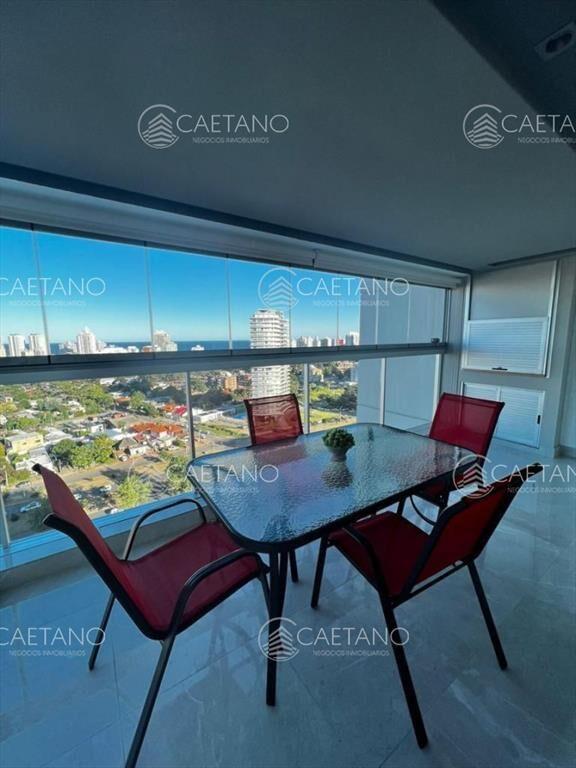 En el edificio Miami Boulevard II, increible de