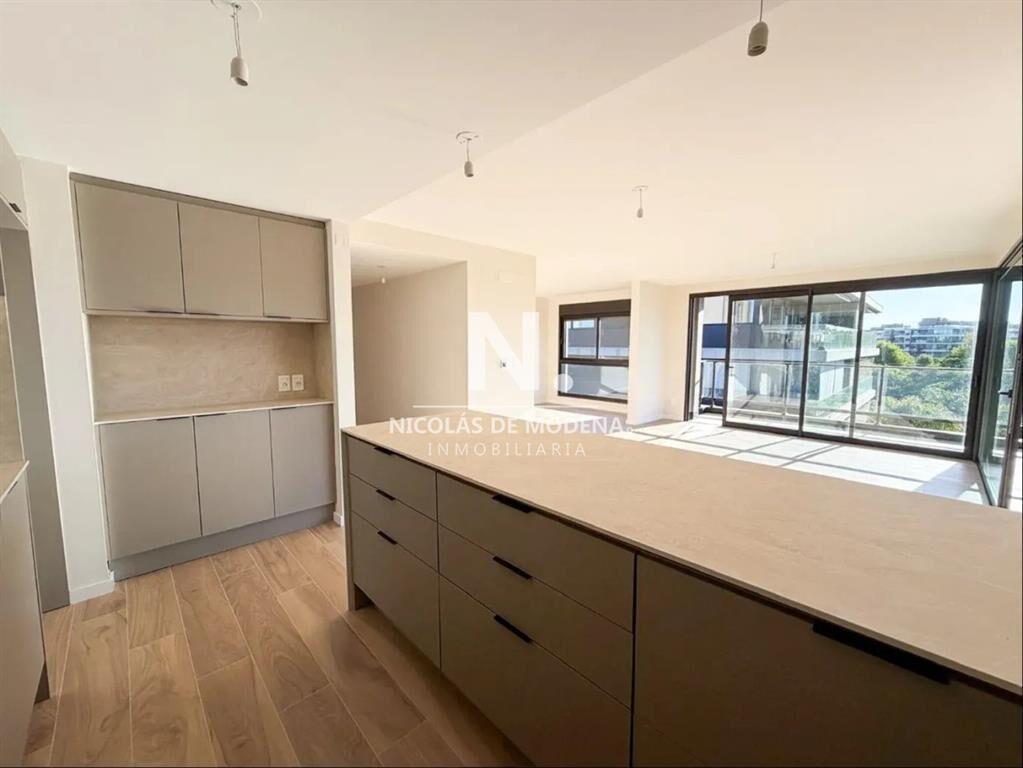 Apartamento en Pozo de 2 dormitorios. Carrasco.