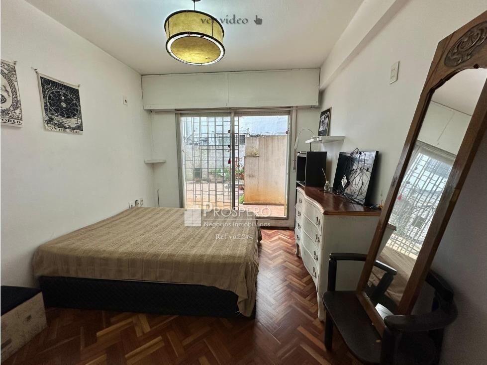 VA2275 venta apto 2 dorm centro patio cochera