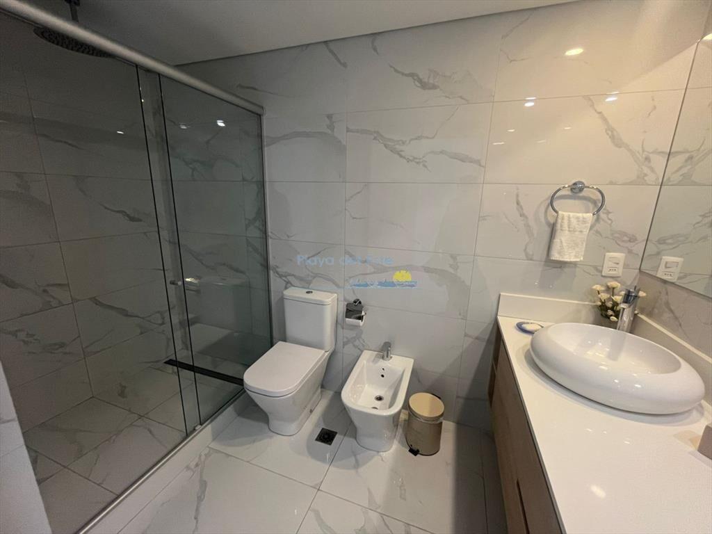 Apartamento en Venta de 3 dormitorios en Punta ,
