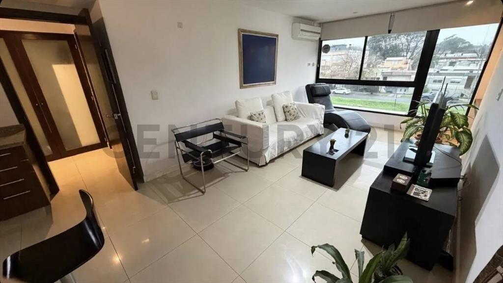 Apartamento al frente en alquiler, MALVIN 1 dormitorio, a...