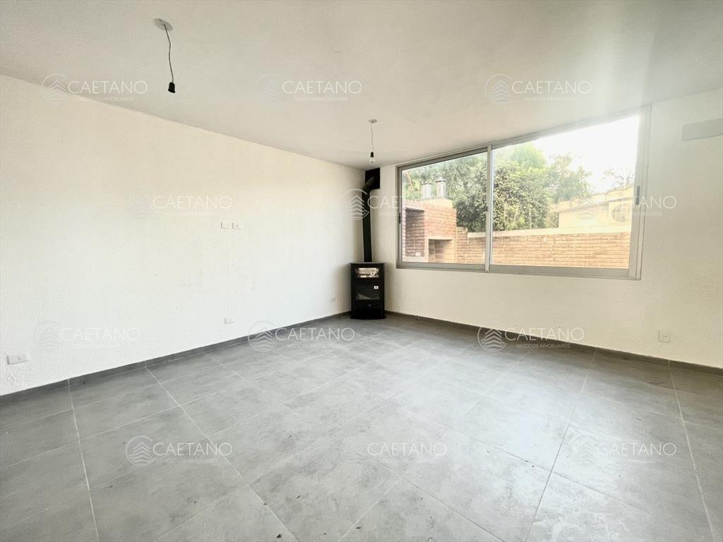 Venta Casa - 3 dormitorios 2 baños - Barrio los