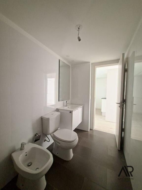 Venta Apartamento De 2 Dormitorios En Tres Cruces