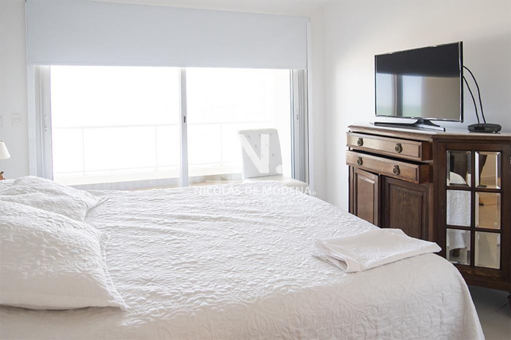 Apartamento en venta a solo 100 mts de Playa 2