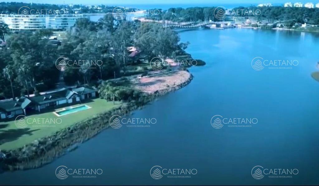 Venta excepcional Terreno Primera linea de la