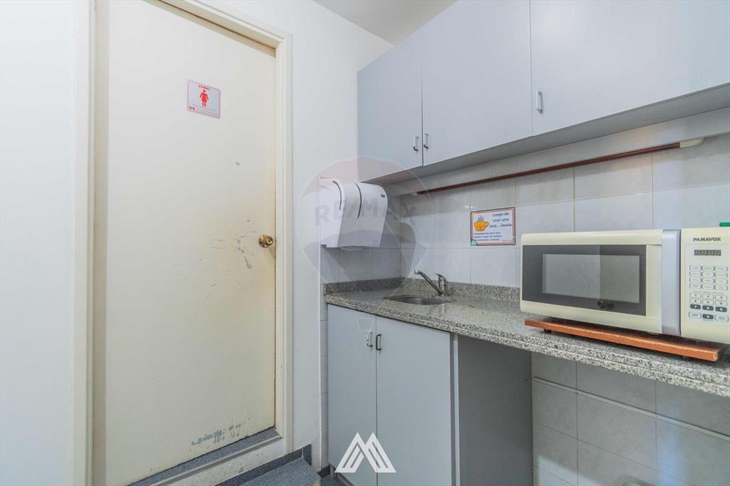 VENTA de LOCAL en Plaza Independencia de 347 m2.