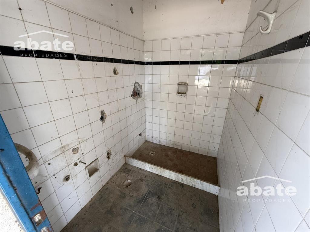 Venta de Terreno 2619 m2 en Piedras Blancas céntrico