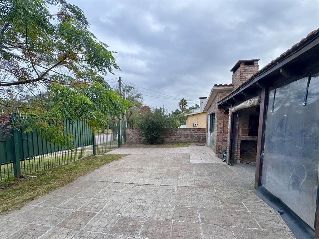 Venta Casa 3 Dorm con Piscina en Salinas Sur