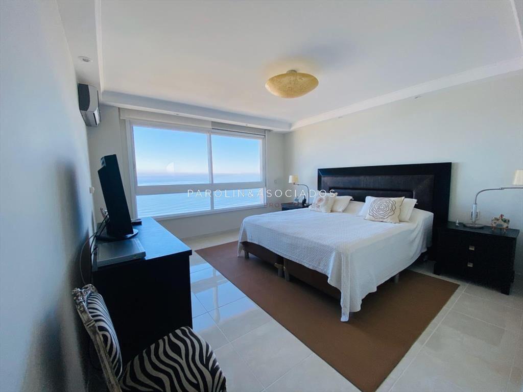 Apartamento en venta de 3 dormitorios en Le Punta