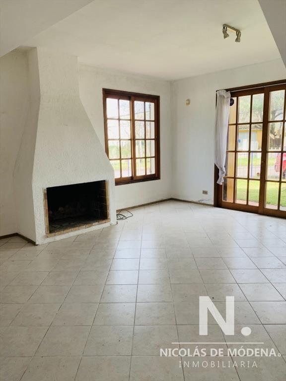 Casa en Venta a pasos del mar, 3 dormitorios , Playa Mansa