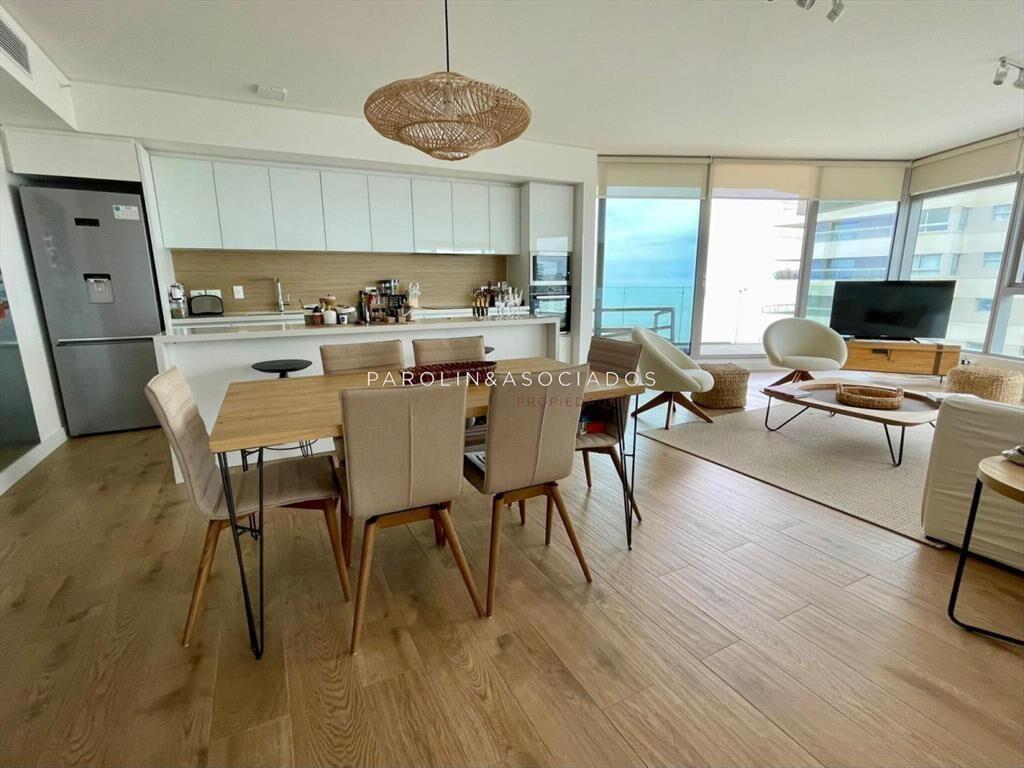 Venta apartamento 2 dormitorios en Torre Trump,