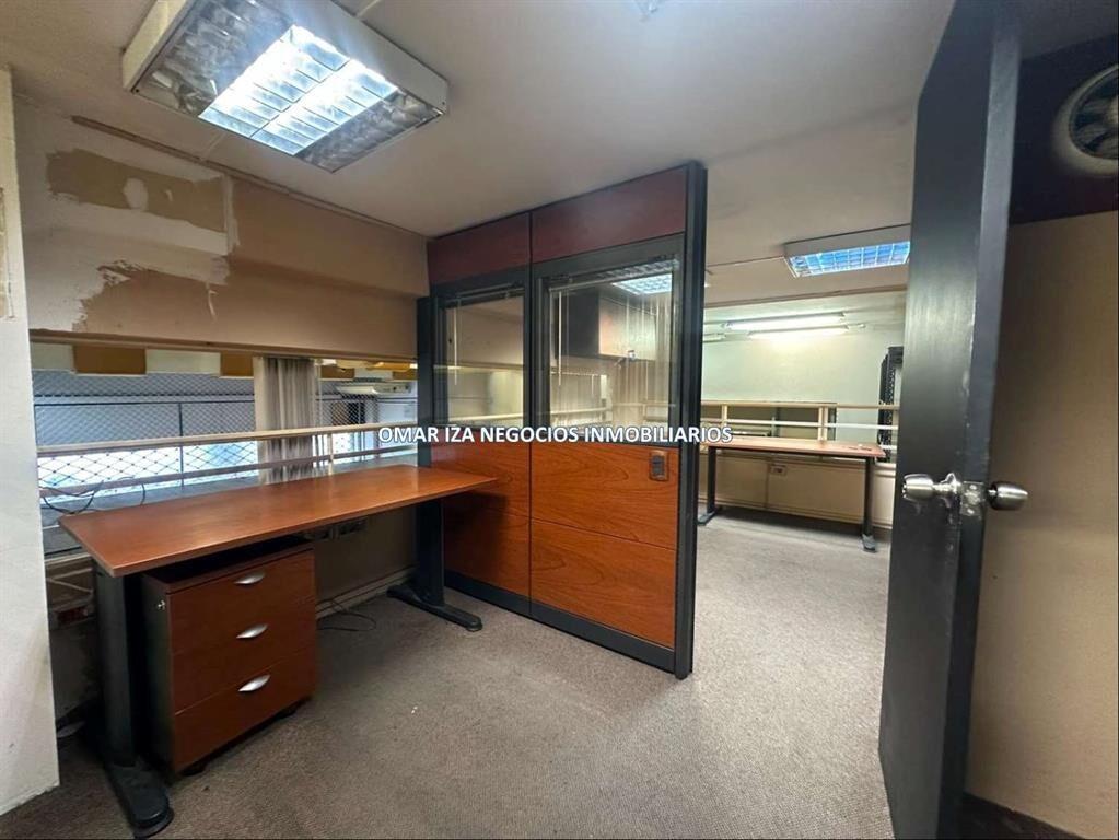 Alquiler local comercial centro, excelente ubicación. Salon