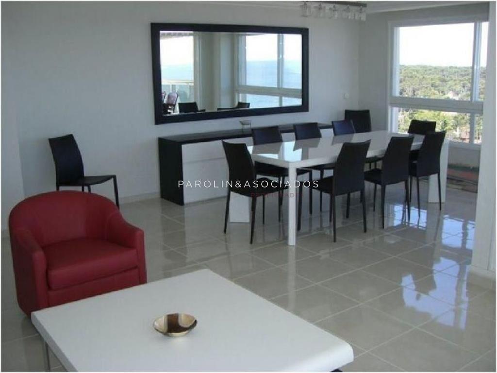 Casa en venta de 4 dormitorios en Lugano, Punta