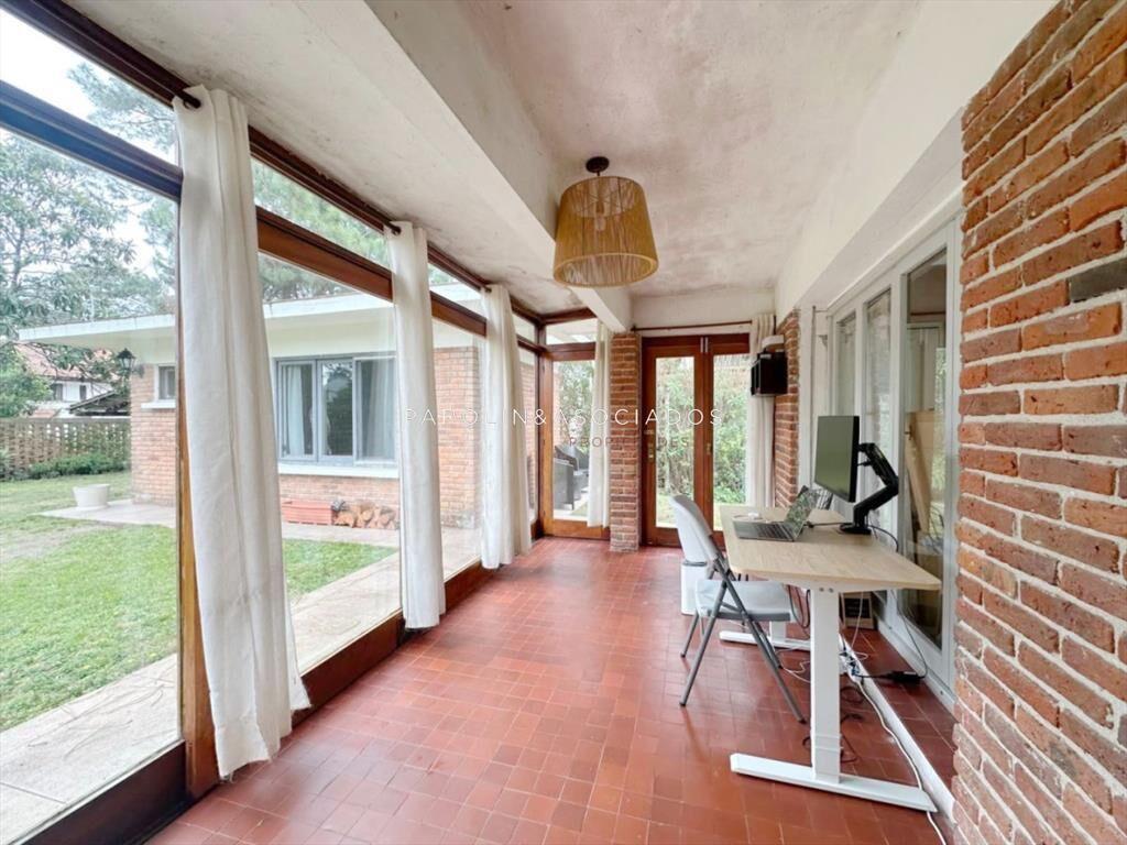 Casa en Venta de 2 Dormitorios ubicada en Pinares. Punta de