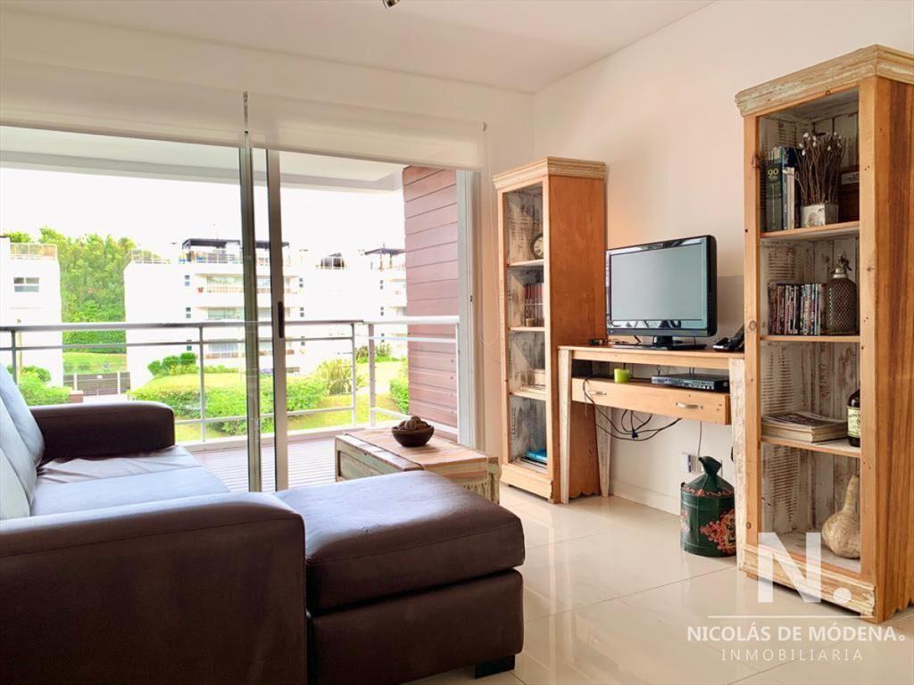 Apartamento en Venta de dos dormitorios con parrillero en P