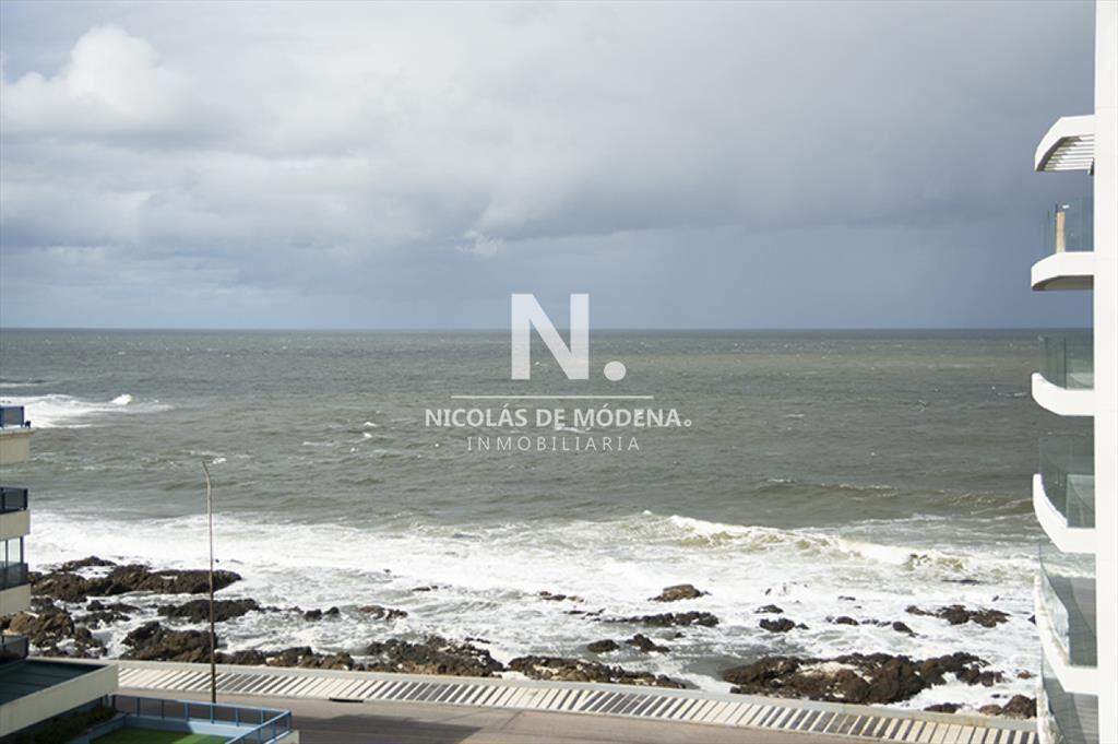 Departamento a estrenar en torre de categoría