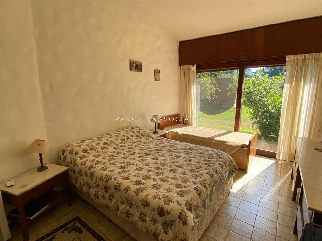 Casa en venta de 3 dormitorios en Mansa, Punta del Este.