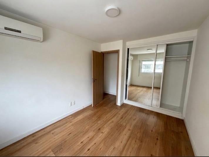 Alquiler Apartamento Dos Dormitorios con balcón en Pocitos
