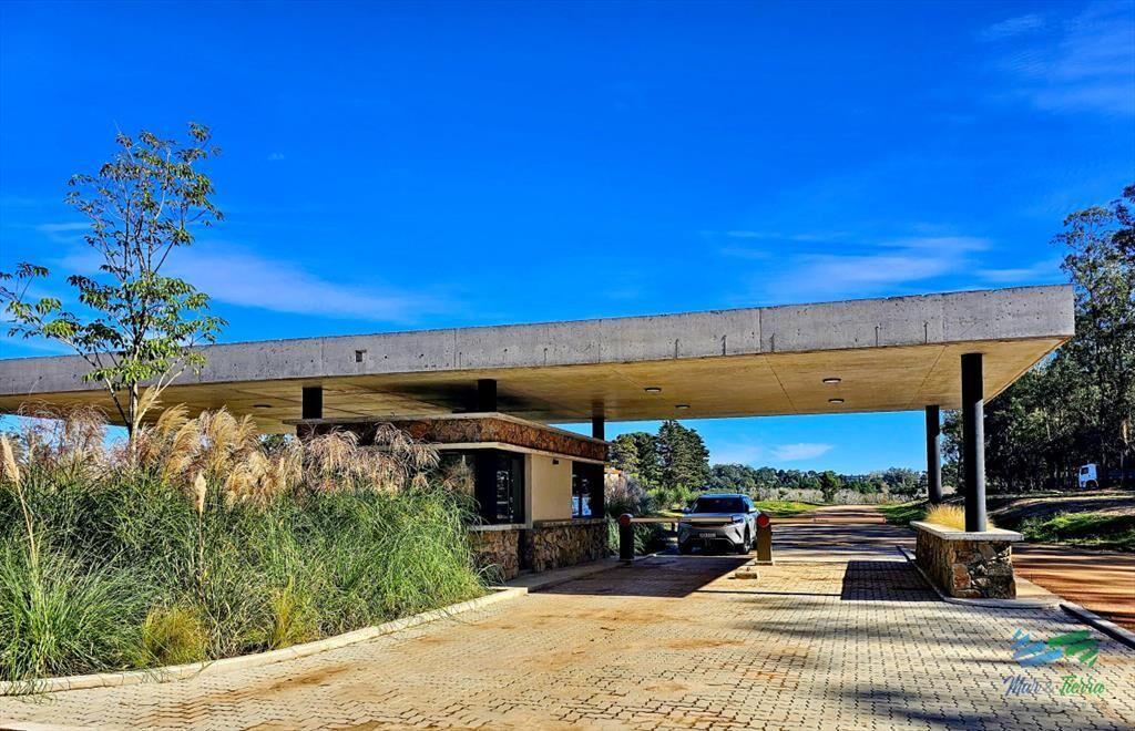 Oportunidad terrenos en Barrio Privado La Jacinta playa Man
