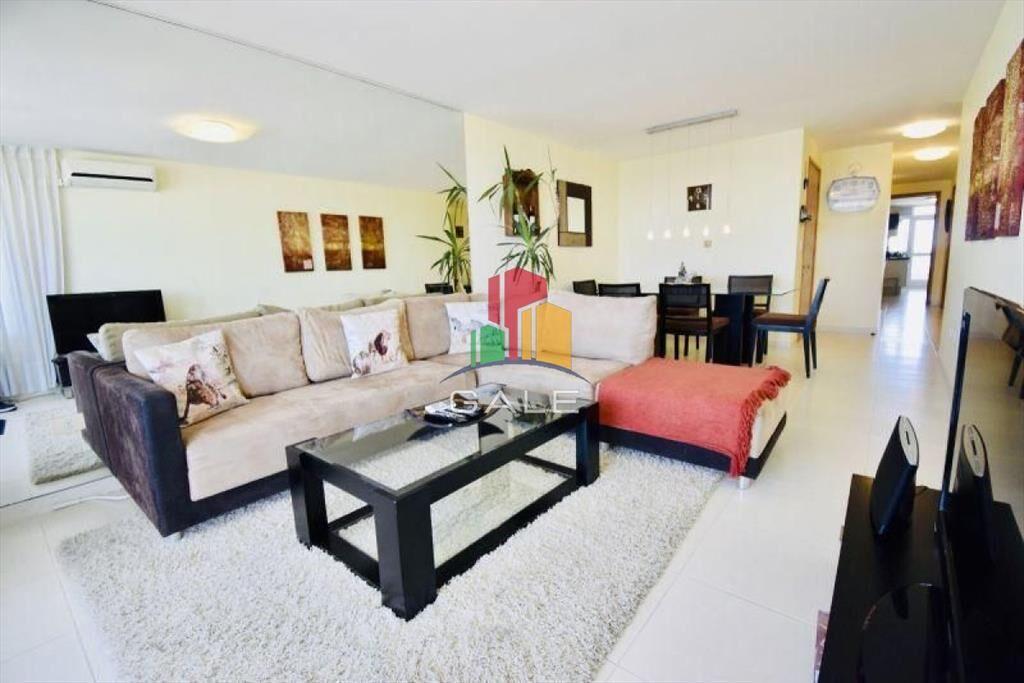 Apartamento en alquiler Playa Mansa 2 dormitorios SEASONS