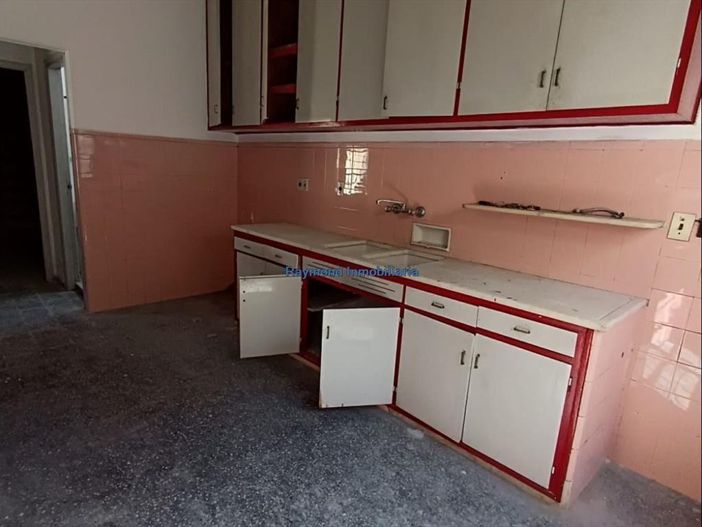 Venta local 339m2 sobre Av. 8 de octubre