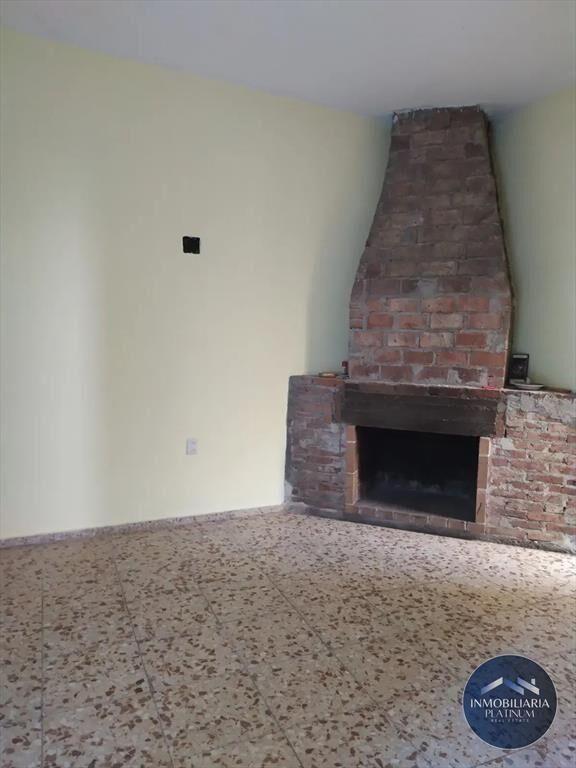 Casa en alquiler c/ cochera en Casavalle