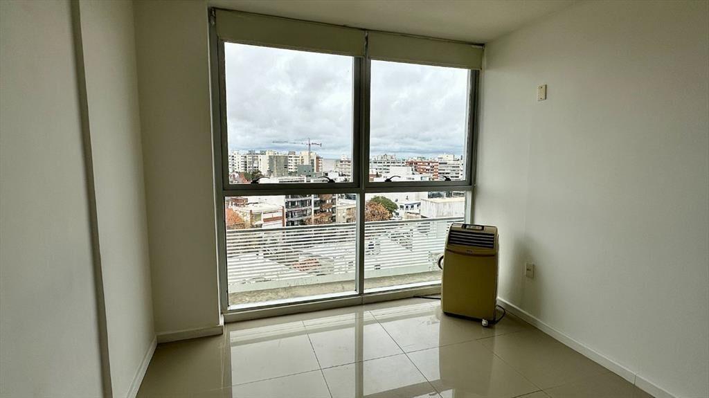 Alquiler Monoambiente Pocitos Piso alto Amenities