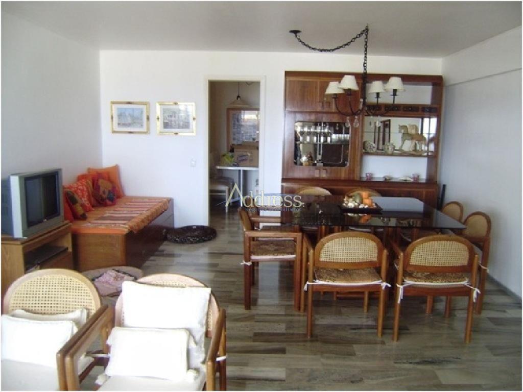 Apartamento en Peninsula, 3 dormitorios *