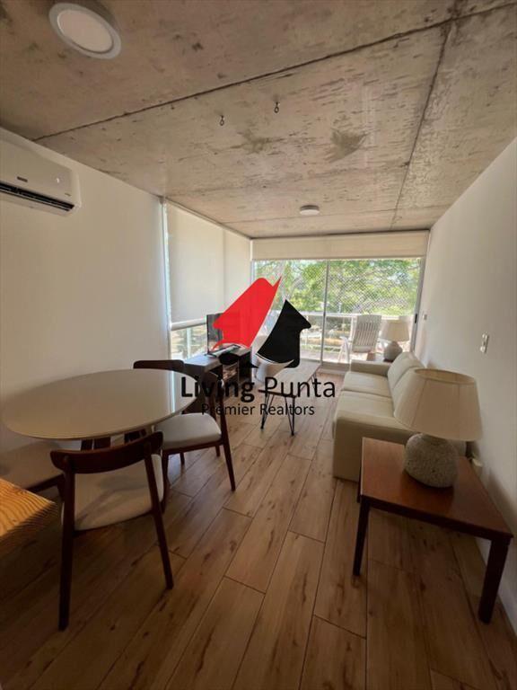 Apartamento de 2 Dormitorios en Punta del Este
