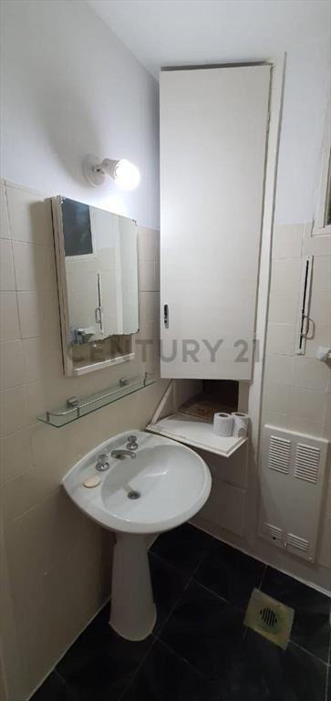 VENTA Apartamento CENTRO 2 dormitorios, frente con balcon...