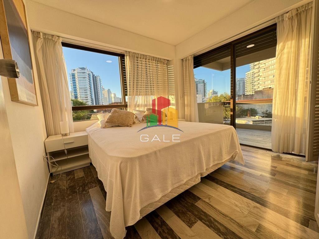 Apartamento de 3 dormitorios en venta y alquiler