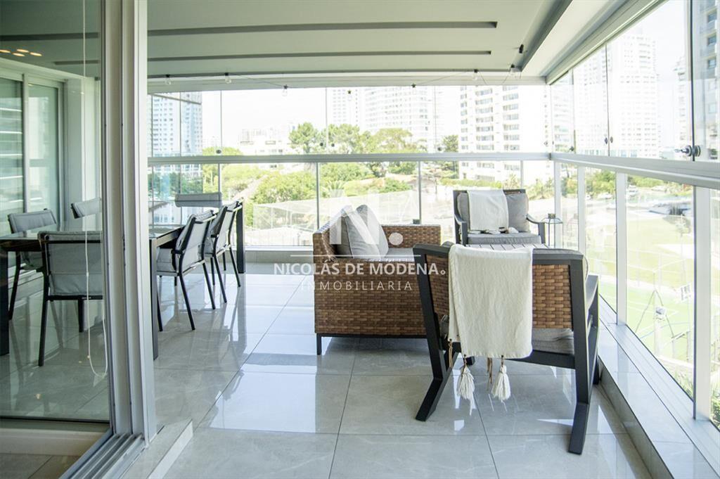 Vende departamento en Mansa de 3 dormitorios, con