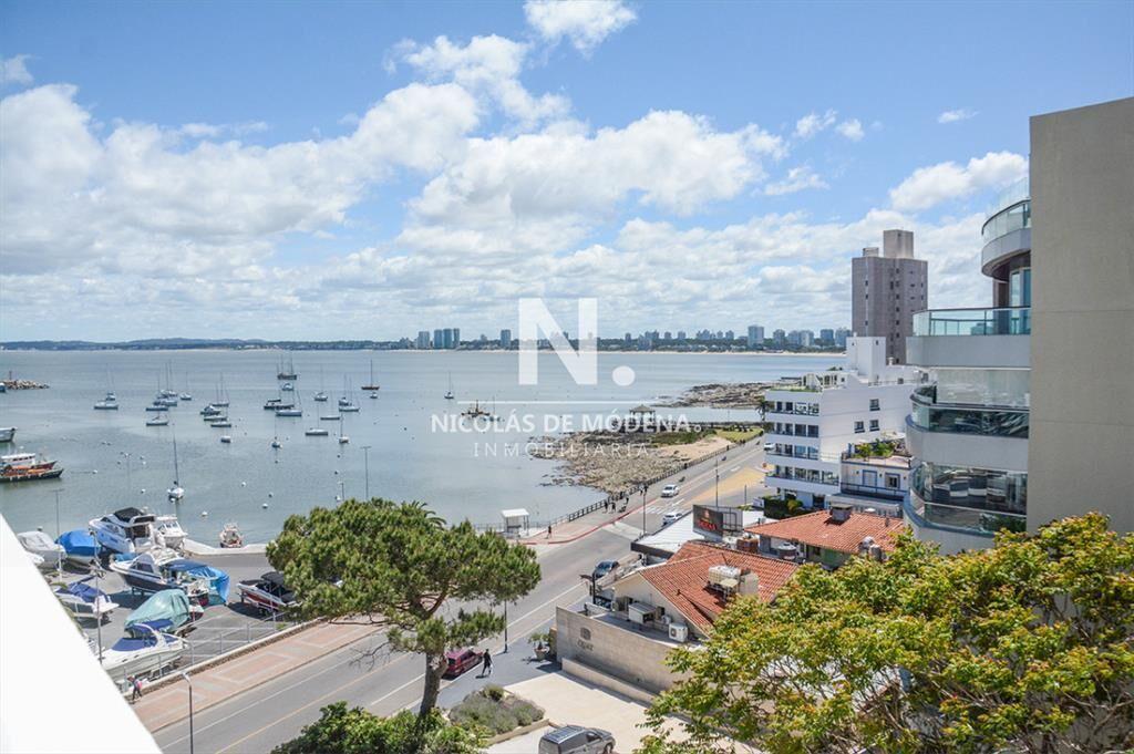 Espectacular apartamento en venta frente al