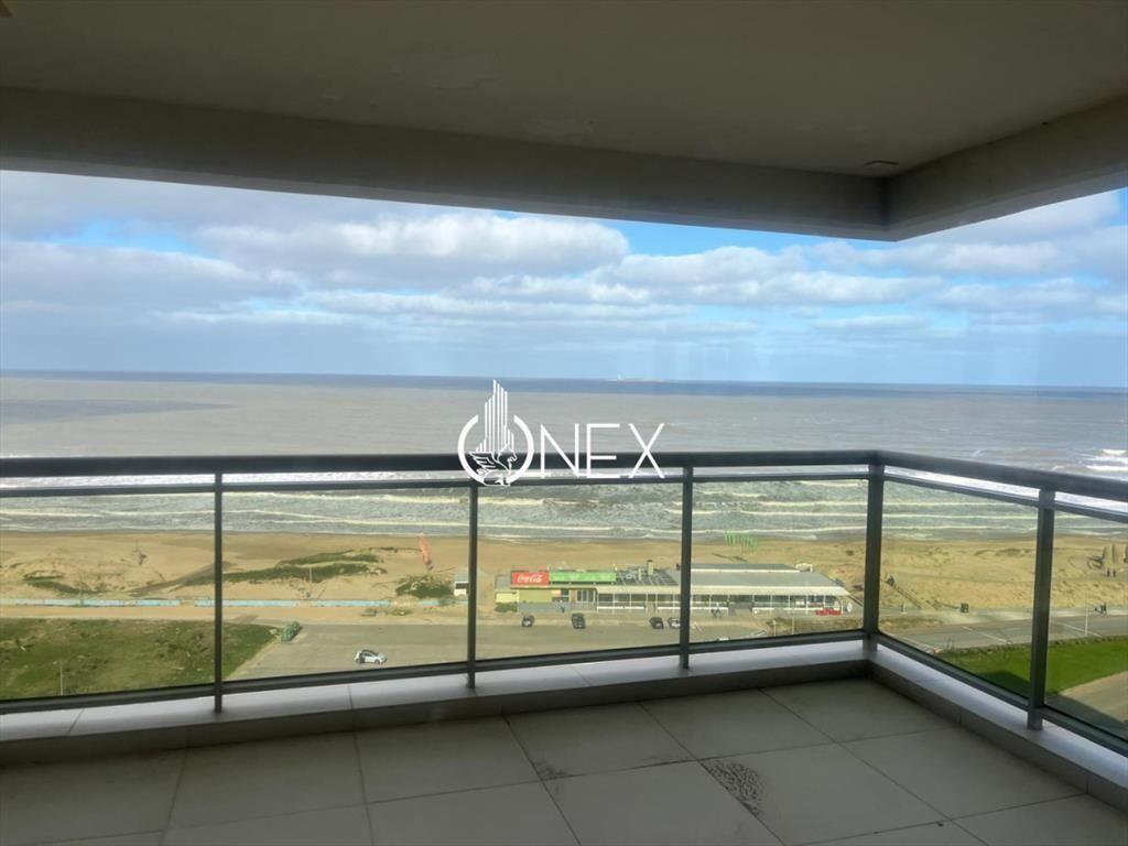 Venta apartamento de 3 dormitorios en suite más dep de ser