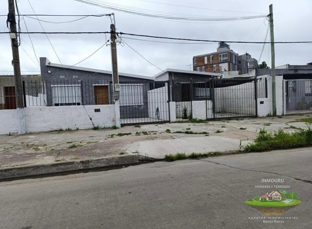 SE VENDEN DOS CASAS NUEVAS EN ZONA COLON (LIMITE SAYAGO)