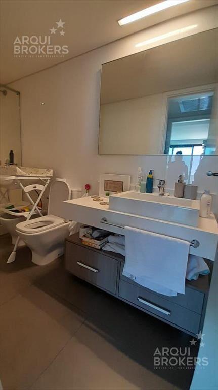 Venta apartamento dos dormitorios en Puerto del Buceo con