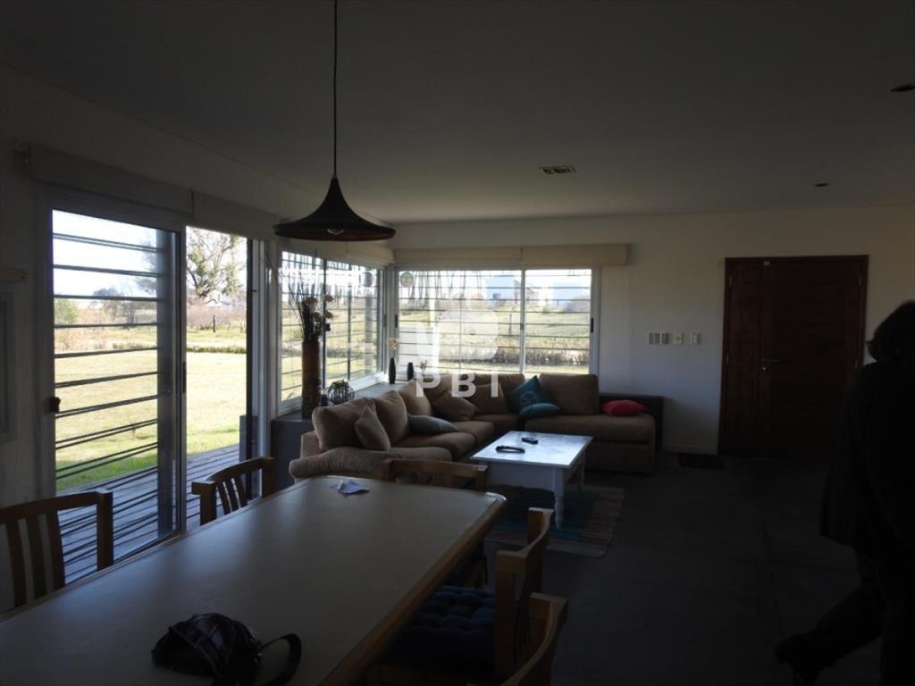 Casa 3 DORMITORIOS en Chihuahua, Punta Ballena -