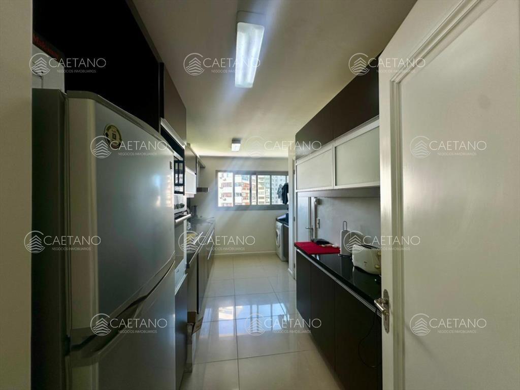 Excelente apartamento en venta en Punta del Este con vista