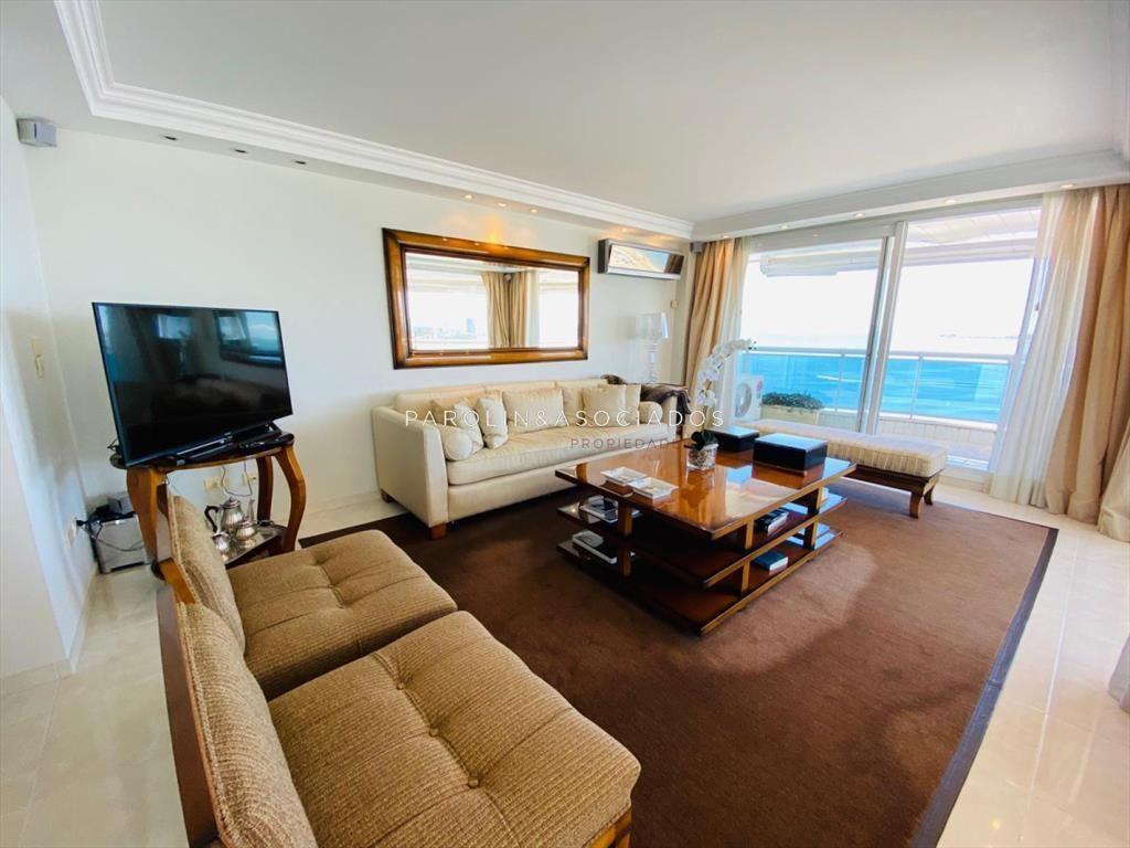Apartamento en venta de 3 dormitorios en Tower,