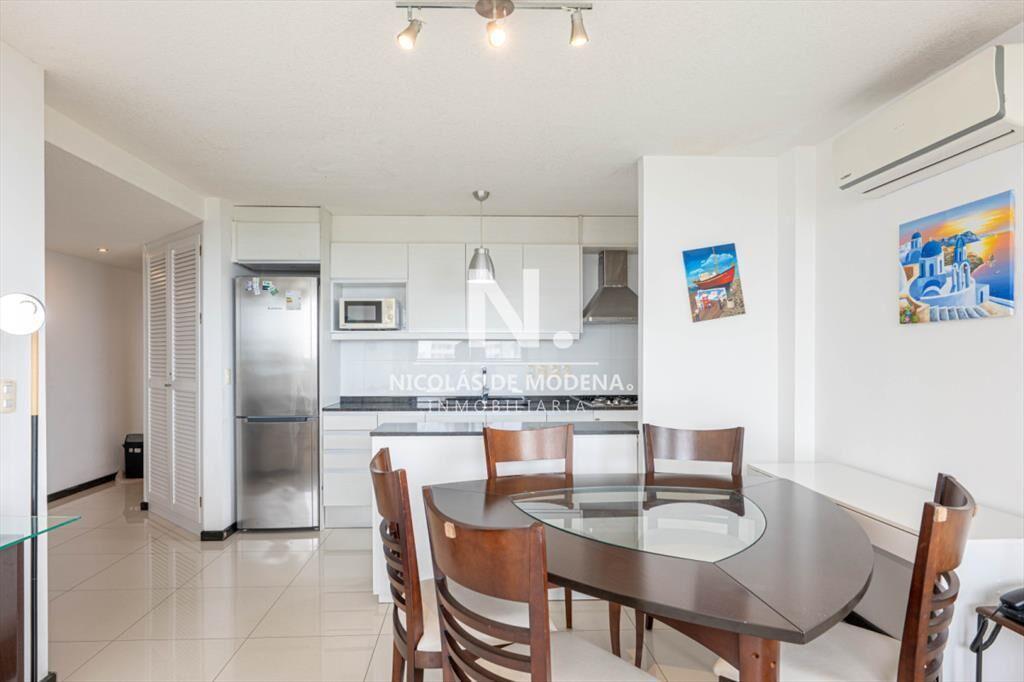 Apartamento en Venta, 2 Dormitorios - Punta del