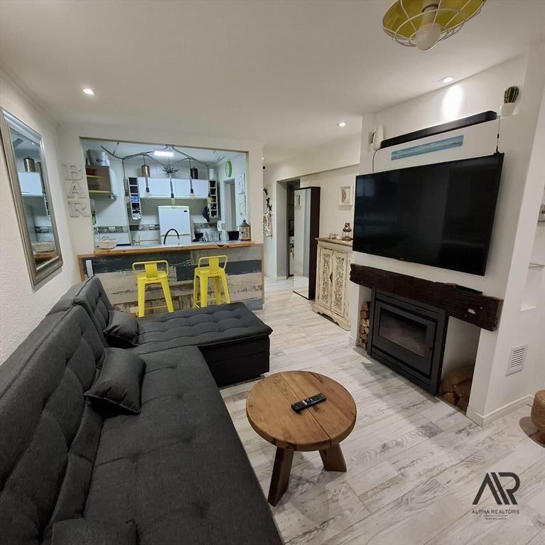 Apartamento en alquiler temporario c/ cochera en Península