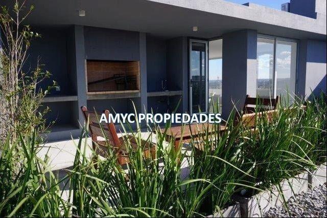 OPORTUNIDAD UNICA APARTAMENTO DE 1 DORMITORIO Y 4 COCHERAS