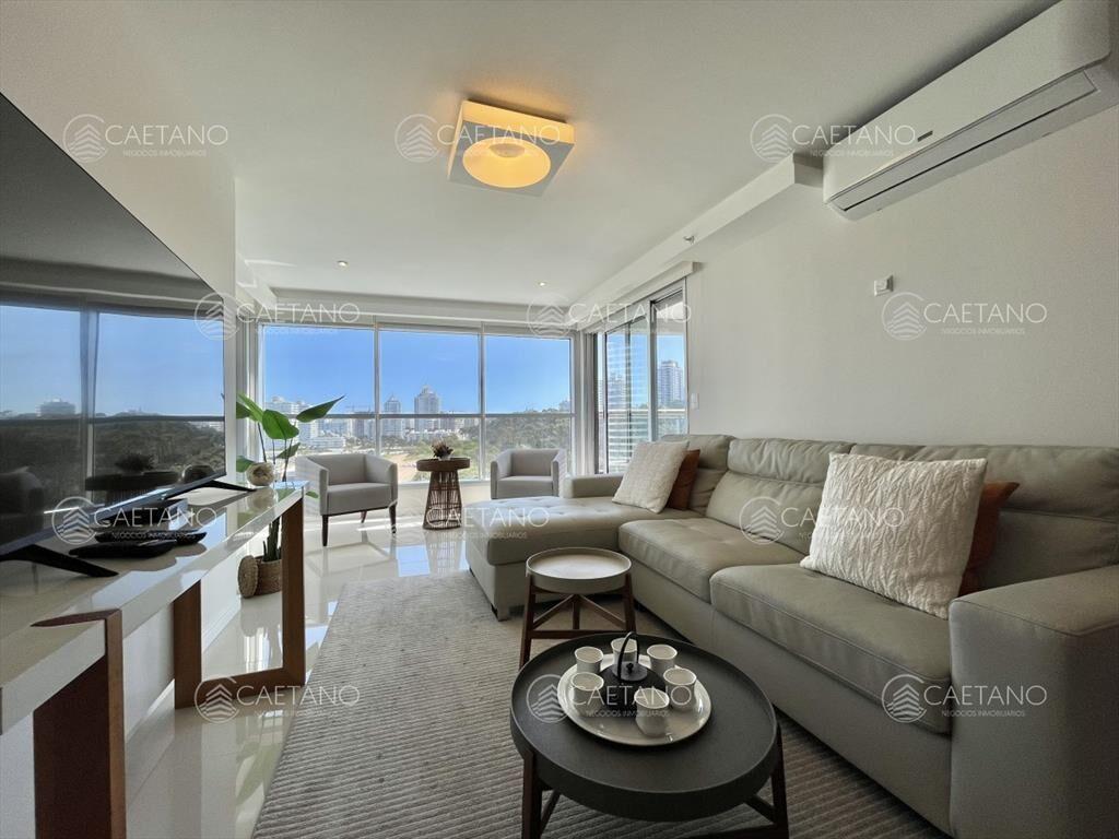 Venta apartamento en Punta del Este con vista al