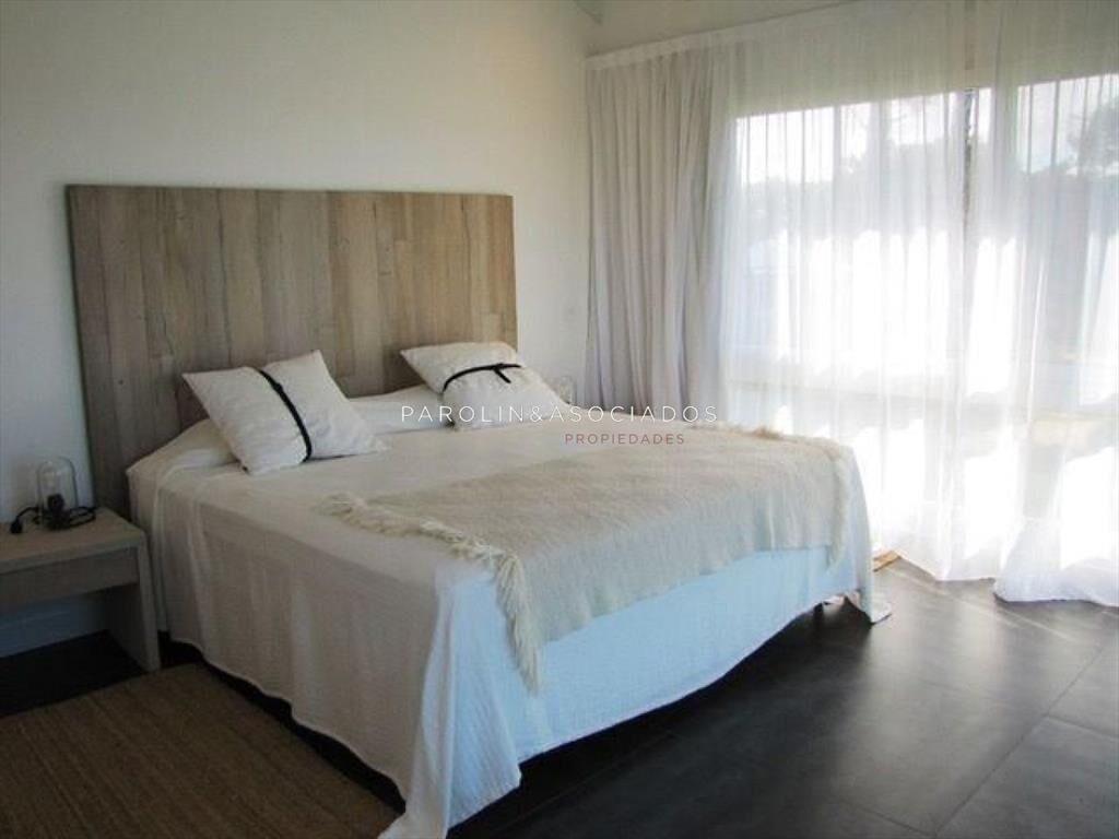 Casa en venta de 5 dormitorios en José Ignacio,