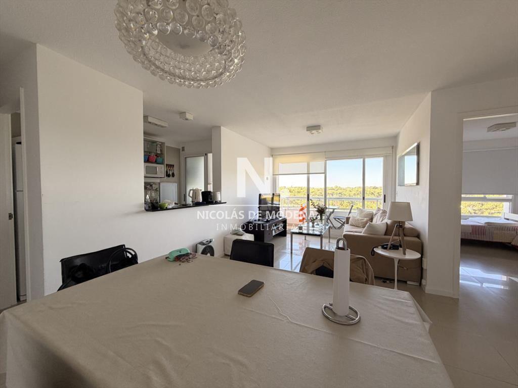Vende departamento de 2 dormitorios en Punta del