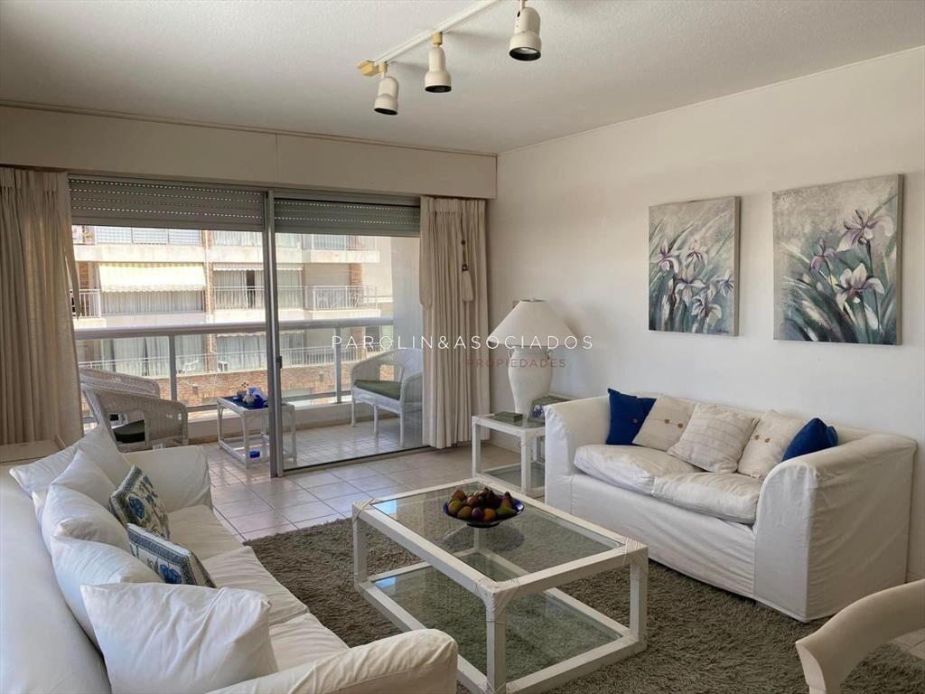 Excelente apartamento en Península con barbacoa cerrada